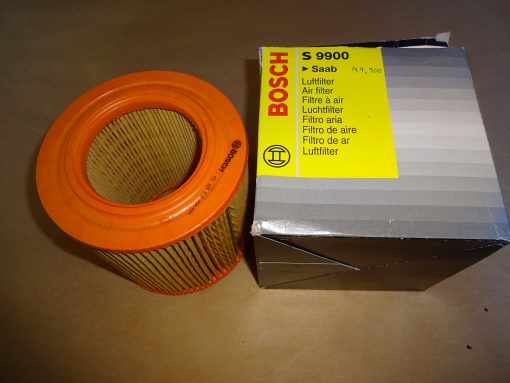 Bosch Luftfilter ( Bensin ) SAAB 99, 2.0 lit. 1975- 84 SAAB 900 2.0, GL, GLS, 1979- 88, SAAB 900, 16V, alla med Lucas Insprutning, 1990-93 SAAB 90, 2.0 lit. 1985-> Art.nr. Bosch 1457429900 Ref.nr. SAAB 931850