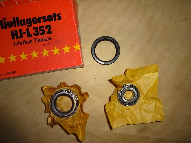 Hjullager Fram, BMW 1600-2, 11.67- 71 BMW 1600 Touring, 1602, 1971- 75 BMW 1800 Touring, 1802, 1802 Touring, 1971- 75 BMW 2000 Touring, 1971- 74 BMW 2002, 2002A, 2002 Cab, 1968- 75 BMW 315 ( E21 ), 1981- 83 BMW 316, 318, 318i ( E21 ) 1975- 83 BMW 320/4, 1975- 79 Fabrikat TIMKEN Ref.nr. SKF VKBA 531