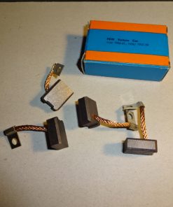 Startmotorkol NSU Prinz, 1957- 59 Fiat, 1956- 61 System; Bosch Art.nr. BSX 28 Mått; Bredd 14 mm. Höjd 17,5 mm. Tjock 7 mm.