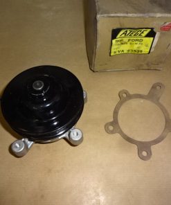 Vattenpump med packning, Ford Taunus 20 M V-6, 1964- 68 Ford Capri 2000, 2300, 1969- 70 Ref.nr. Ford 543535