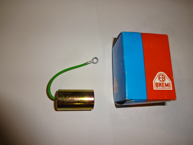 Kondensator ( system Bosch ) Volvo PV 544, Amazon, B18 A, B, 08.1961-> upp Volvo PV 544, Amazon, B18 D Volvo 140-ser. B18 A, B, 08.66-> upp. Volvo P1800, 1965- 68 SAAB 95, 96 ( 3 cyl. ) 1962- 65 ( fördelare 0 231 120 014-020 ) Opel Kadett, 08.62- 08.65 Opel Olympia, Rekord, Caravan, 1960- 64 Opel Rekord 6, 1965 Opel Kapitän, Admiral, 1960- 65 Art.nr. Bremi 3056 // Bremi 3039 Ref.nr. Volvo 77732 Opel 1212229 SAAB 782832